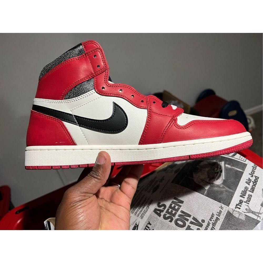 Air Jordan 1 Retro High OG 'Chicago Lost & Found' DZ5485-612 size 12 - Picture 4 of 10